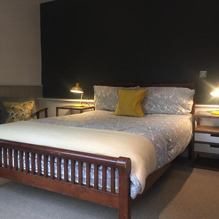 Bonningtons Stansted Self Catering Hotel Stansted Mountfitchet Exterior foto