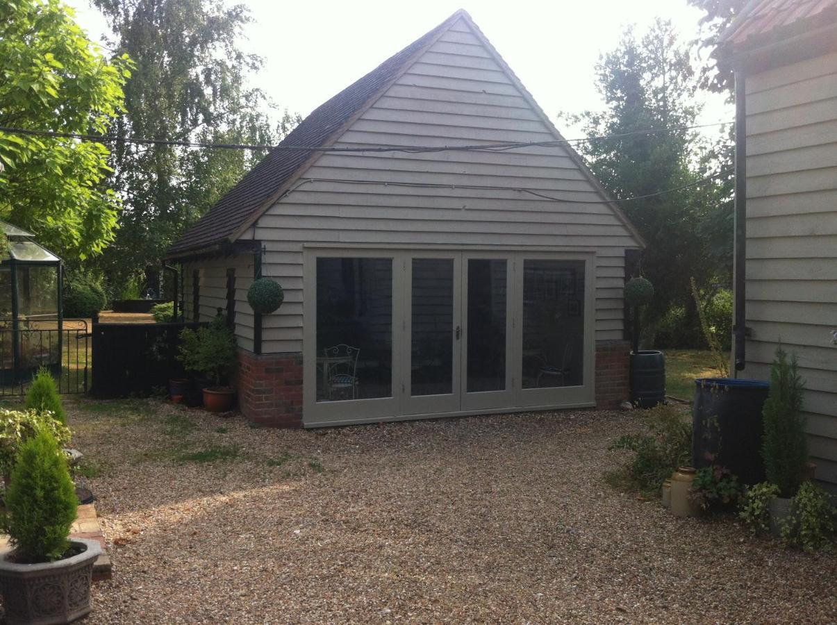 Bonningtons Stansted Self Catering Hotel Stansted Mountfitchet Quarto foto